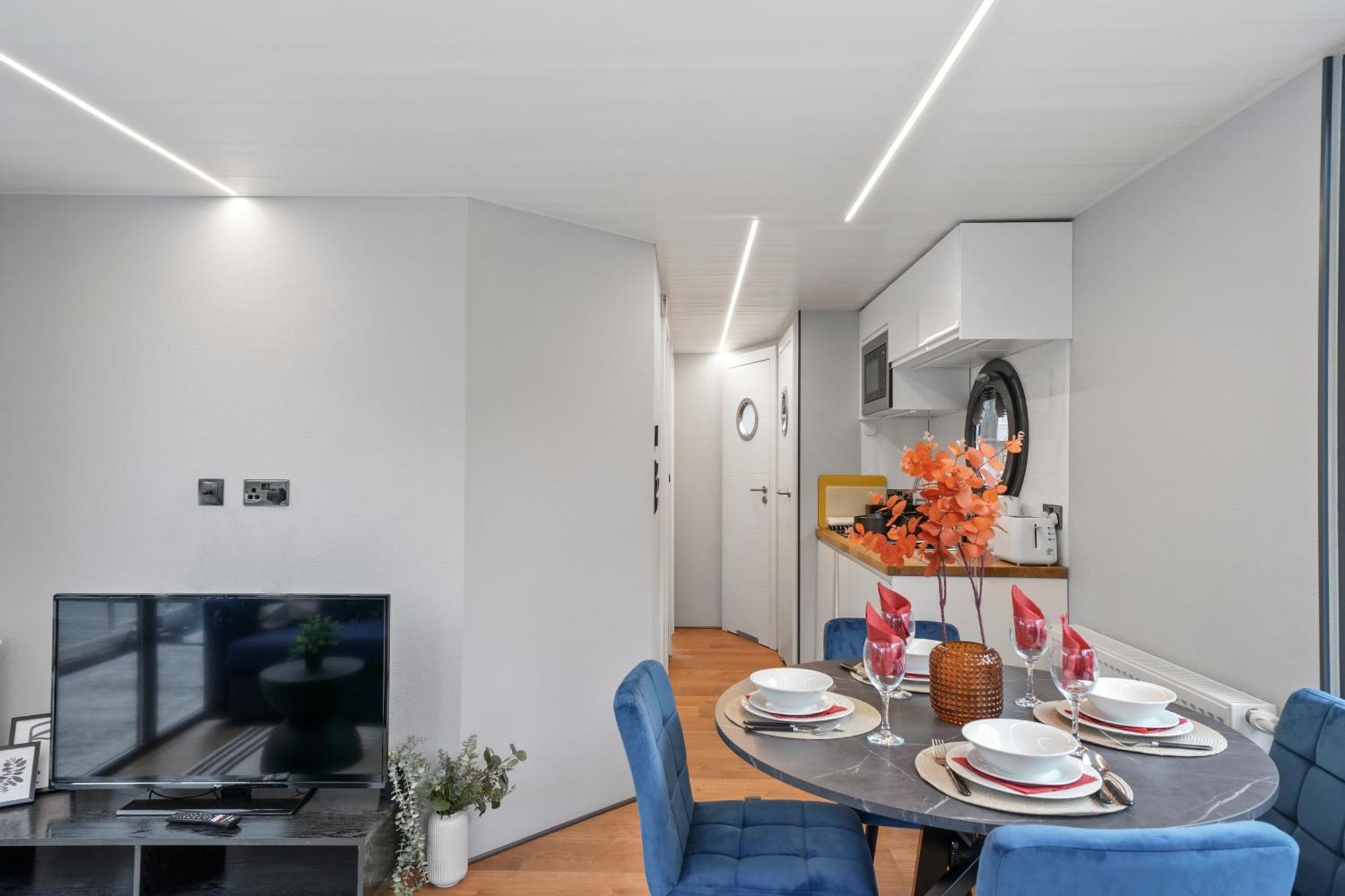 Unique Water Lodge In London - Sleeps 6 Esterno foto