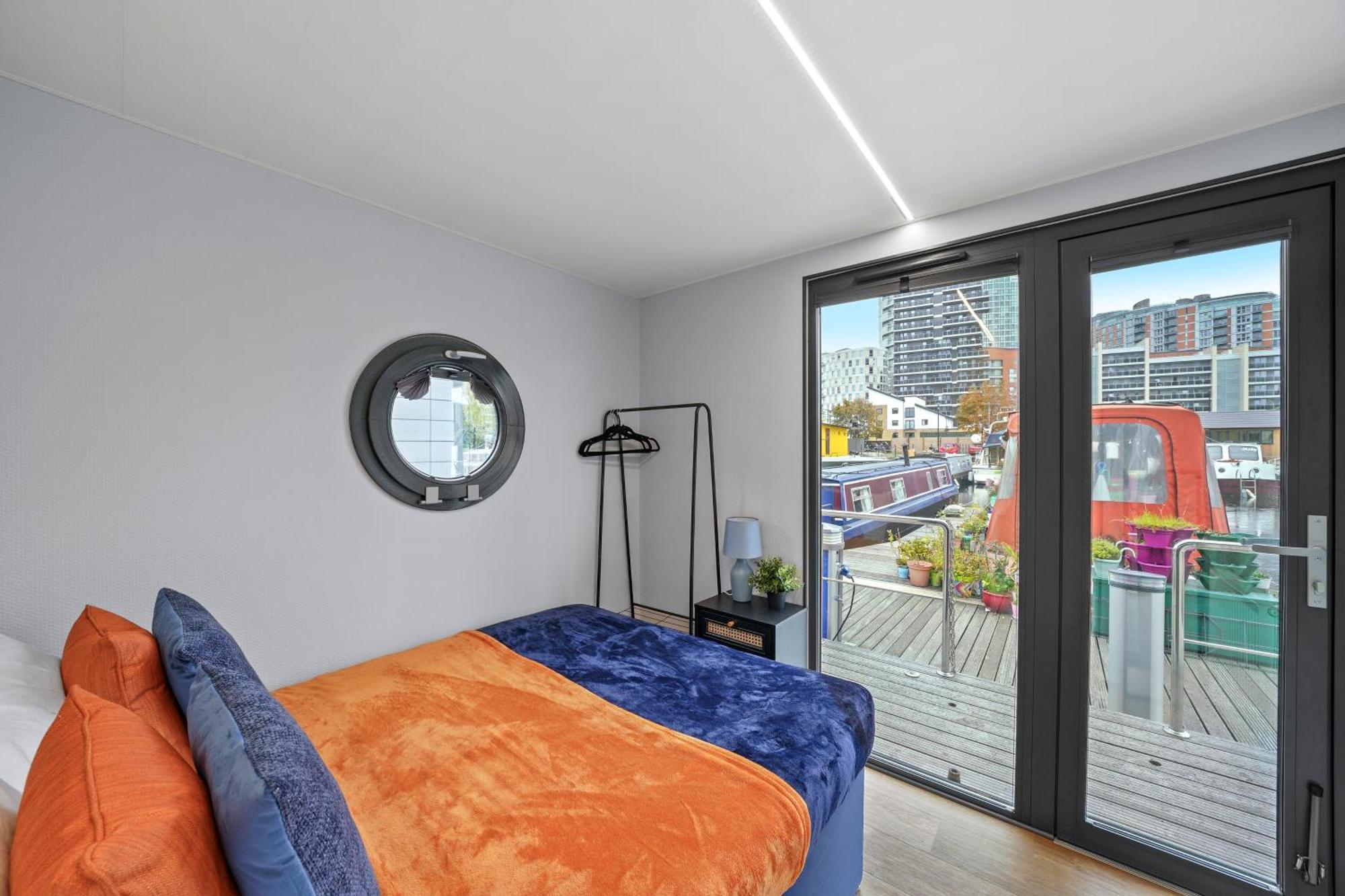 Unique Water Lodge In London - Sleeps 6 Esterno foto
